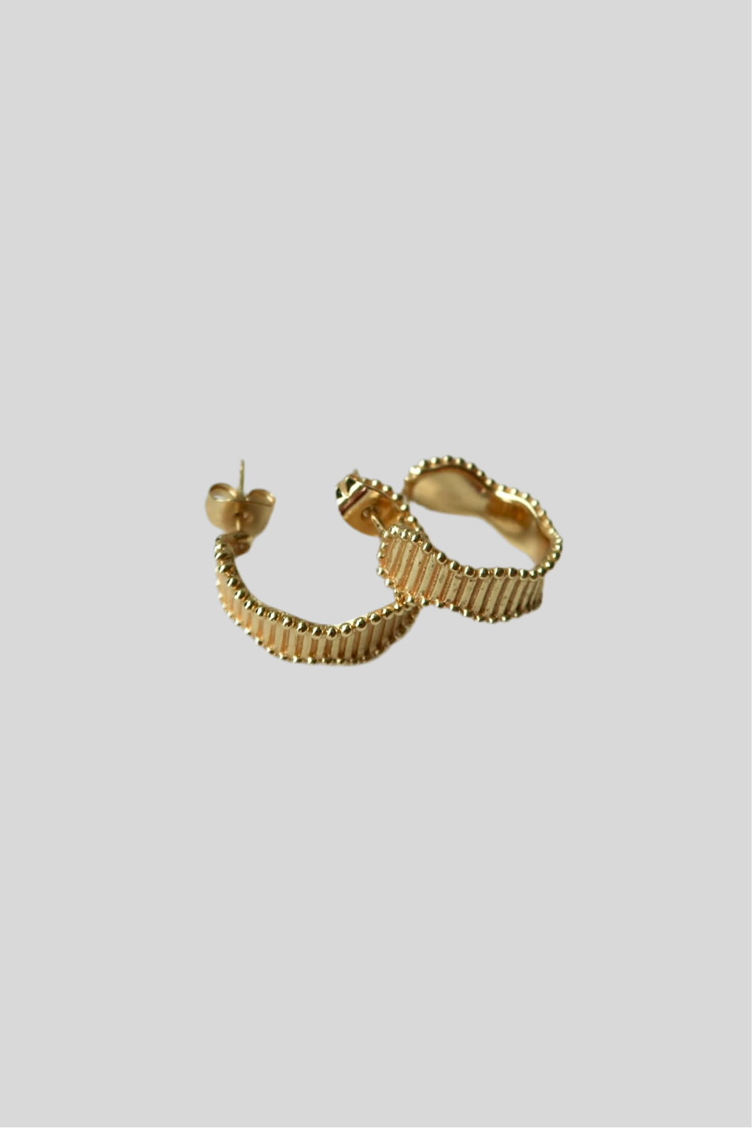 Vanessa Hoop Earrings- Gold/ Silver