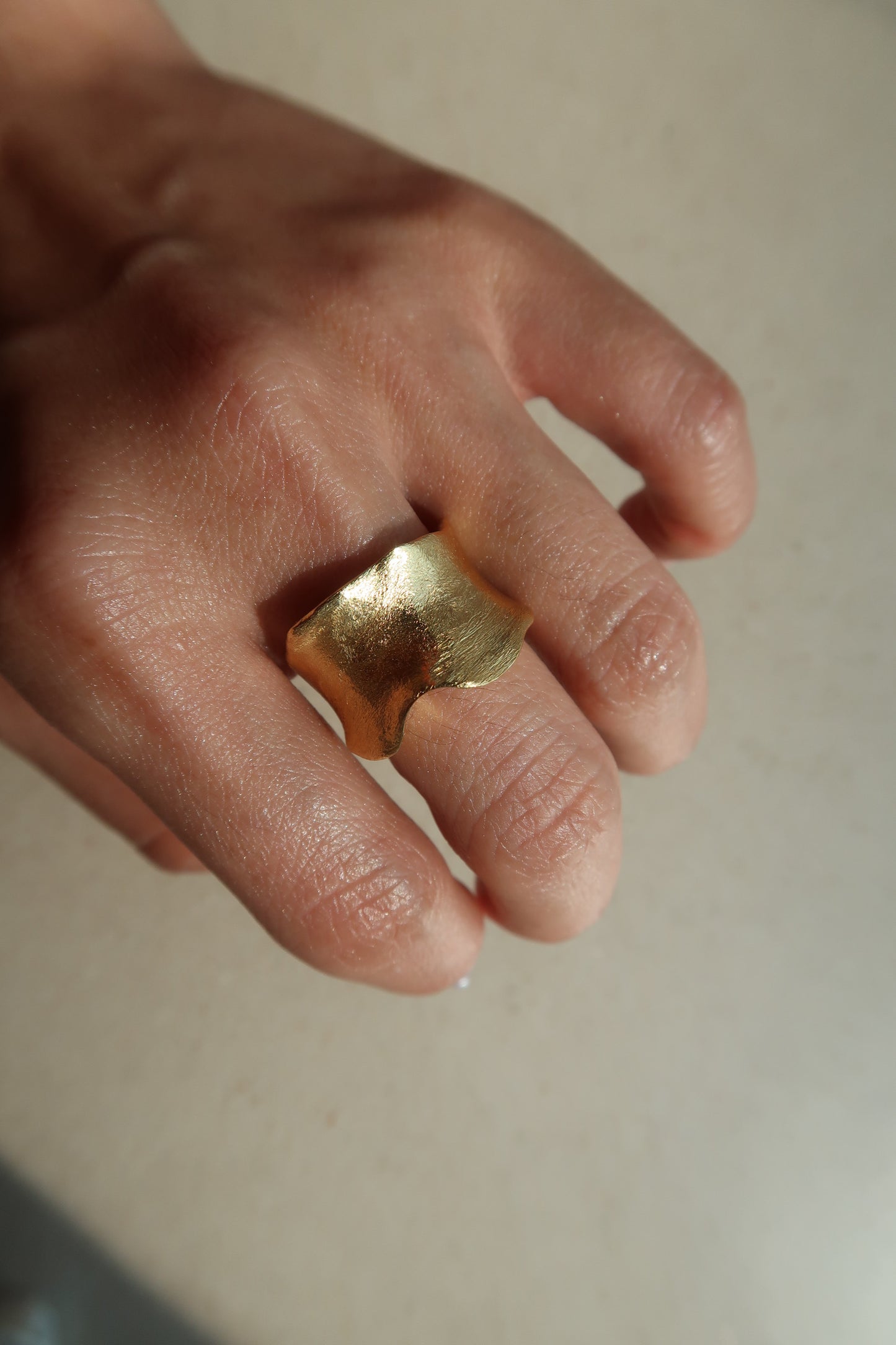 Winkie Ring - Chunky Ring in Gold/ Silver