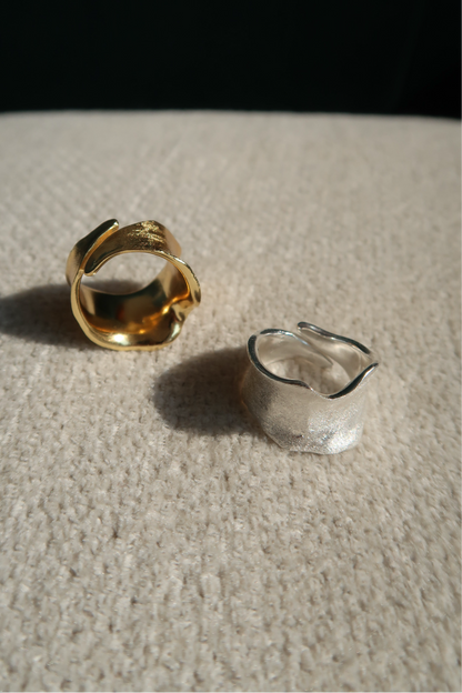 Winkie Ring - Chunky Ring in Gold/ Silver